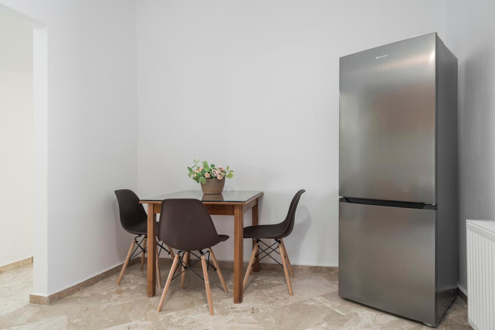 Neon 2Br Luxurious Central Apt Heraklion Экстерьер фото