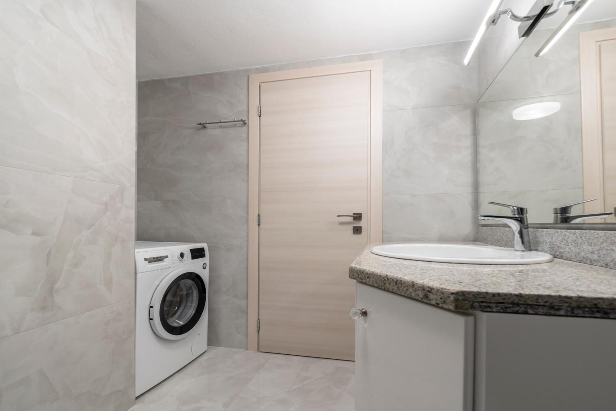 Neon 2Br Luxurious Central Apt Heraklion Экстерьер фото